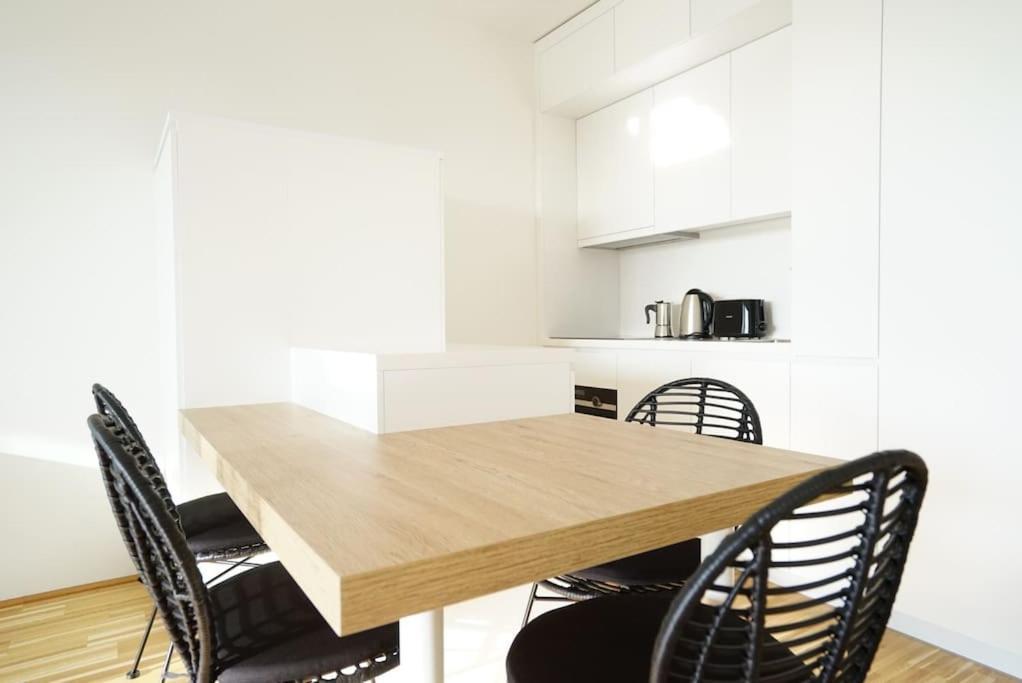 Apartment With Terrace Near Metro Station And Spa Vienna Luaran gambar